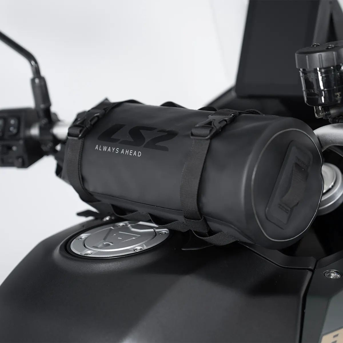 MOVE AHEAD WP 4L ROLL BAG 2