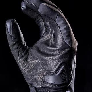 GUANTES FIVE WFX DISTRICT WOMAN WP NEGRO / ORO 5