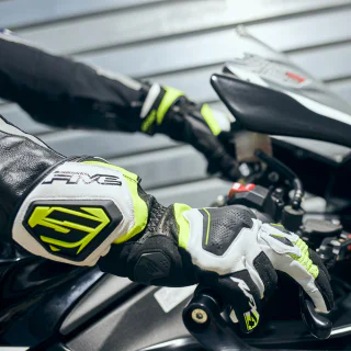 GUANTES FIVE RFX4 EVO NEGRO / BLANCO 10