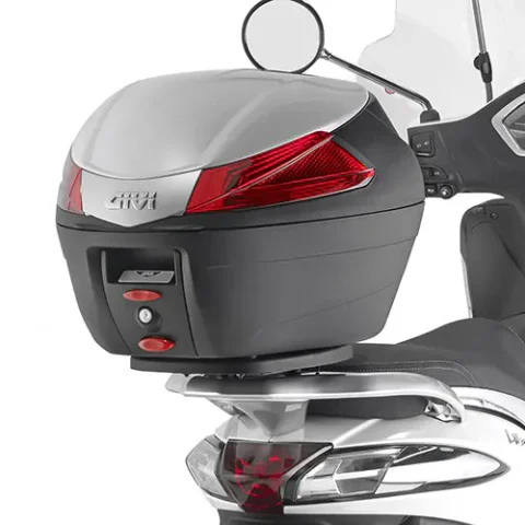 Fijación Givi Piaggio Liberty 50-125-150 (09-15)